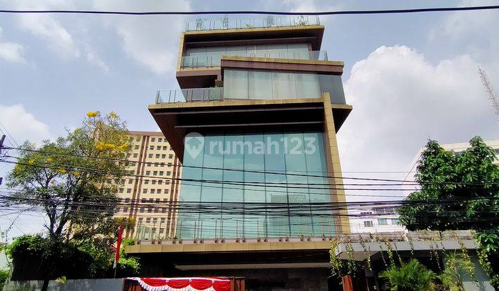 Gedung 6lt strategis murah Menteng jarang ada paling hot Menteng Jakarta pusat  1