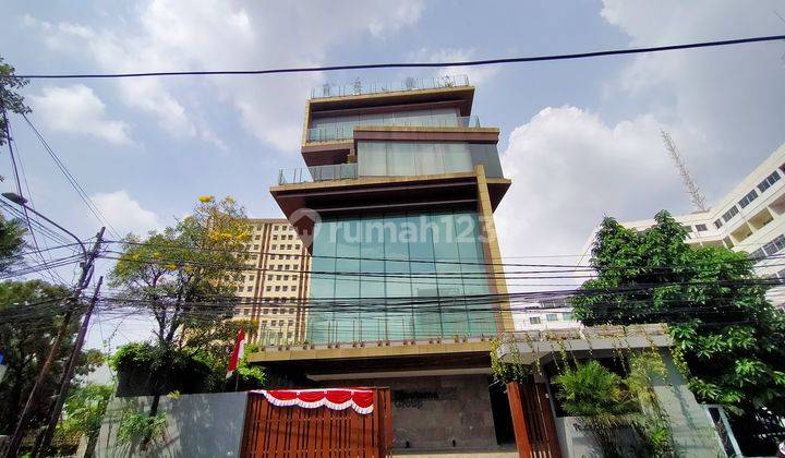 Gedung 6lt strategis murah Menteng jarang ada paling hot Menteng Jakarta pusat  2