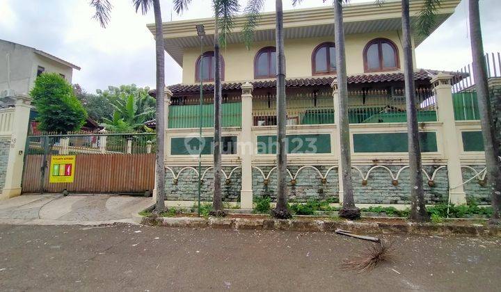 Rumah asri harga jatuh lagih intercon jarang ada lt 478mtr Jakarta barat  1