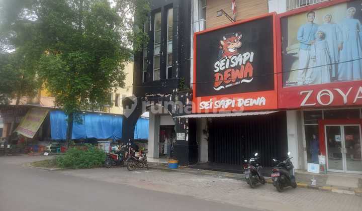 Ruko 3lt harga miring penghasil dollar kawasan hidup karang tengah Tangerang Banten  7