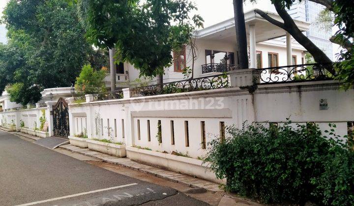 Rumah mewah lokasi bagus asri harga miring cilandak ujung Jakarta Selatan  1