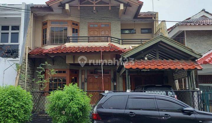 Rumah strategis harga miring lt 247mtr kelapa gading timur SHM Jakarta Utara  2