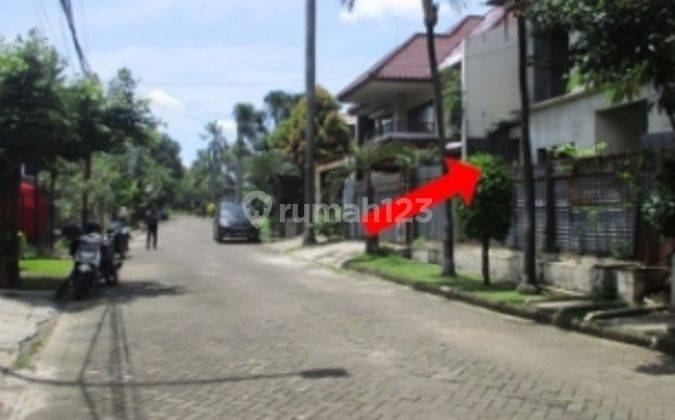 Rumah lokasi strategis bagus lt 331mtr harga miring Maya garden Kebayoran Jakarta Selatan  2