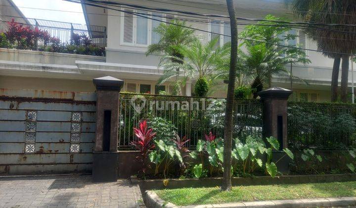 Rumah dkat taman hitung tanah kawasan konglomerat martimbang SHM Kebayoran baru Jakarta Selatan 2