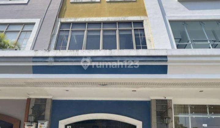 Ruko penghasil dollar kawasan elit komplek simprug gallery Jakarta Selatan  2