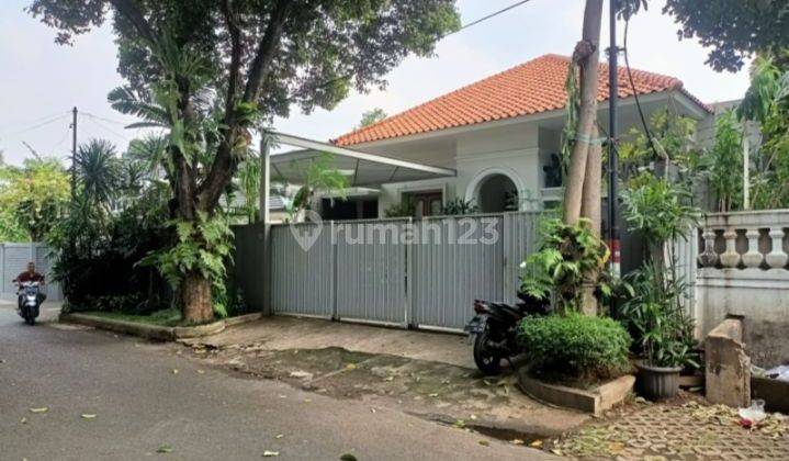 Rumah Kemang lt 827mtr harga miring SHM jarang ada  2