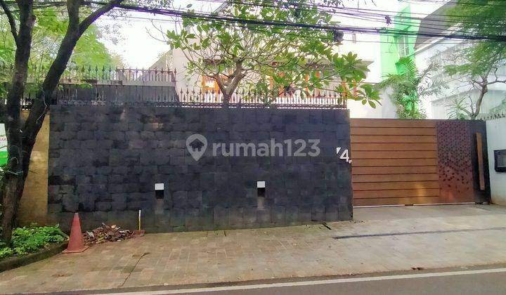 Rumah idaman di kawasan elit dukuh Patra harga miring lt 766 mtr dukuh Patra Jakarta Selatan  1