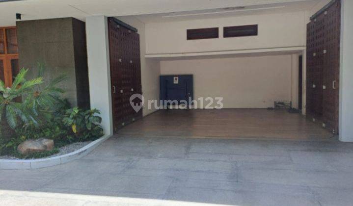 Rumah mewah banting harga SHM 766mtr dkat patar kuning Jakarta Selatan  2