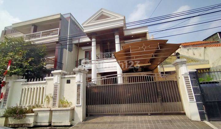 Rumah slipi harga miring lt 280mtr dkat exit tol dalm kota jarang ada  2