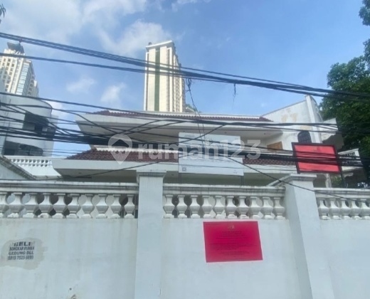 Corner Luxury House on Sale Cheap Simprug Garden Area 912M² Simprug South Jakarta 2