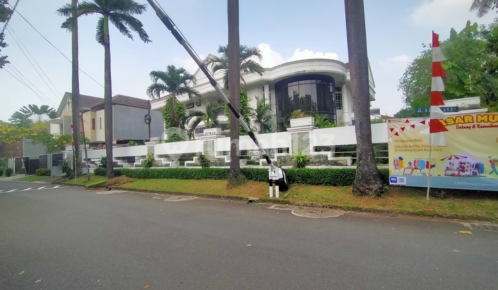 Corner House with Swimming Pool Rare Low Price SHM Green Building Pondok Indah South Jakarta