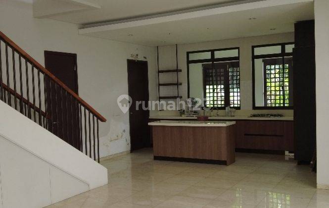 Rumah Harga Miring Lt 304mtr Swiming Pool Srenia Hills Lebak Bulus Jarang Ada  2