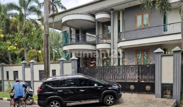 Rumah Hoek Harga Miring Lt 809mtr Puri Indah Shm Jarang Ada Jakarta Barat  2