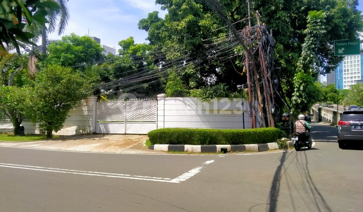 Rumah Harga Miring Lt 1387Mtr Simprug Golf Jakarta Selatan Murah 2