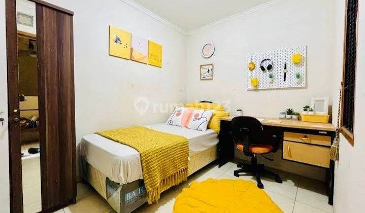 Mau jadi juragan kos kosan 40 pintu + 3 kios full furnished di obral murah penghasil dollar Beji Depok Jawa Barat  2