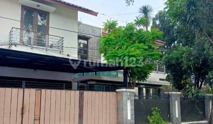 Affordable Corner House on Panglima Polim – Rare Find in South Jakarta