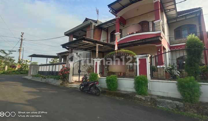 Dijual Rumah Bagus Minimalis 2 Lantai Tengah Kota 3