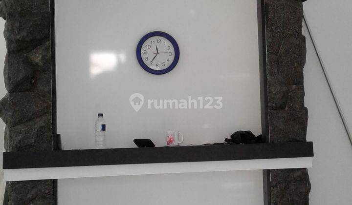 Disewakan Rumah Mewah 3 Lantai Tengah Kota Purwokerto 10