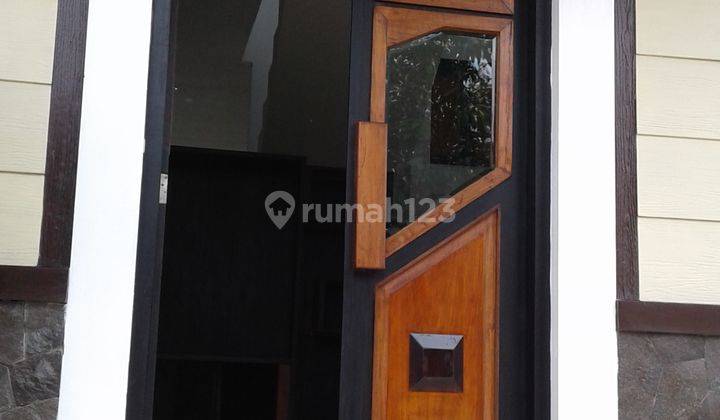 Disewakan Rumah Mewah 3 Lantai Tengah Kota Purwokerto 11