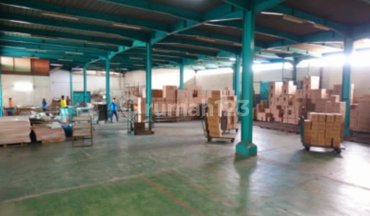 NICE WAREHOUSE, WITH OFFICE IN KAPUK NICE WAREHOUSE, WITH OFFICE IN KAPUK