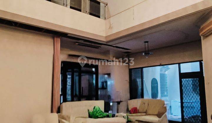 Rumah 2.5 Lantai, Jalan Raya, Siap Huni Di Pluit 1