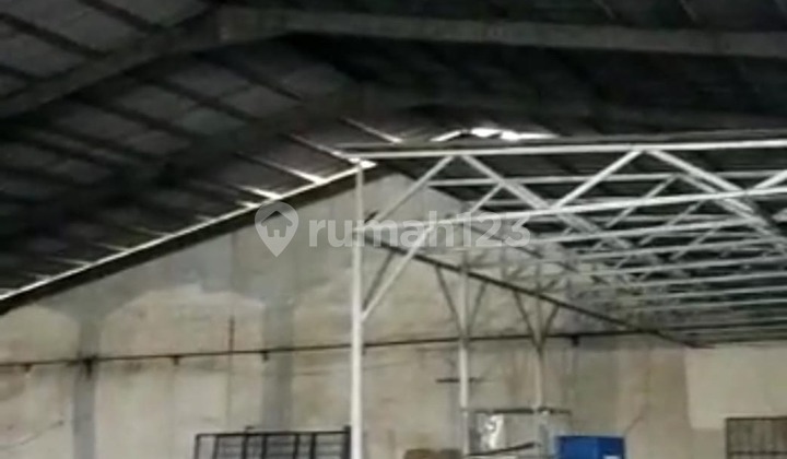 Good Warehouse in Bitung Curug Tangerang. 40-foot Container Good Warehouse in Bitung Curug Tangerang. 40-foot Container