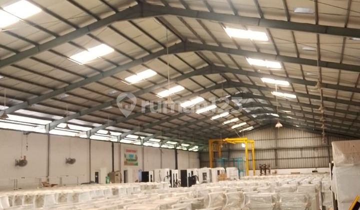 For Rent Factory on Siliwangi Street, Pasar Kemis. Can accommodate 40-foot containers.
