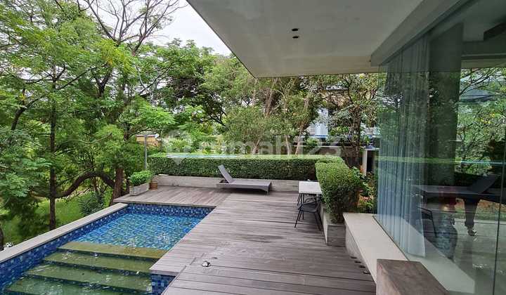 Rumah Lotus Palace Pik, Luas Tanah : 1113M2 (Hoek)
