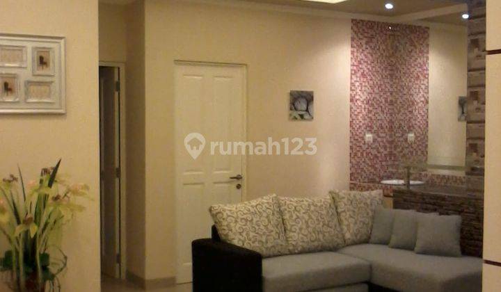 Rumah Cantik di Taman Semanan Indah, Jakarta Barat, SHM Luas Tanah 6x17m 2