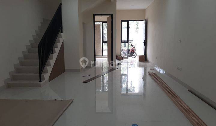 Rumah 2 Lantai di Metland Puri, Jakarta Barat Luas 5x20m SHM  2