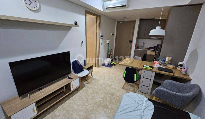 Apartement Gold Coast 1 BR Furnished Siap Huni, Luas 52m 1