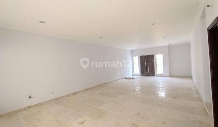 Rumah 2 Lantai Bagus Furnished di Golf Island , Jakarta Utara 2