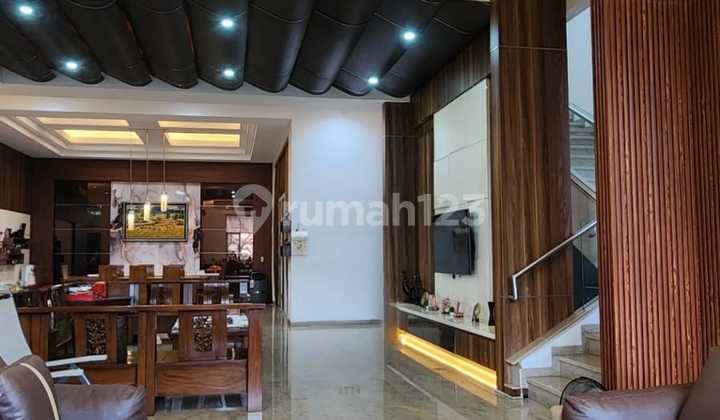 For Sale Rumah Camar Indah Semi Furnished, Luas Tanah: 580M² Hoek