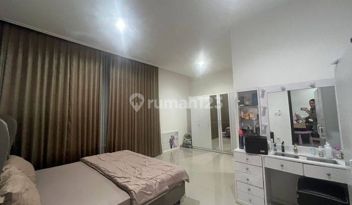 Rumah 2 Lantai Bagus Furnished SHM di Pik 2, Jakarta Utara 2