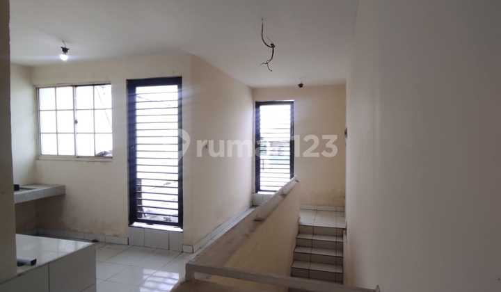 Disewakan Ruko Eksklusif, Pik 1 Uk. 5X15, Hadap Jalan, 3,5 Lantai Disewakan Ruko Eksklusif, Pik 1 Uk. 5X15, Hadap Jalan, 3,5 Lantai