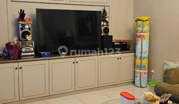 Rumah Bagus Semi Furnished SHM Metland Puri, Jakarta Barat 2