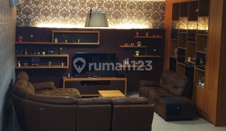 Strategic ready-to-occupy residence in Bintaro sector 9, South Tangerang. 2