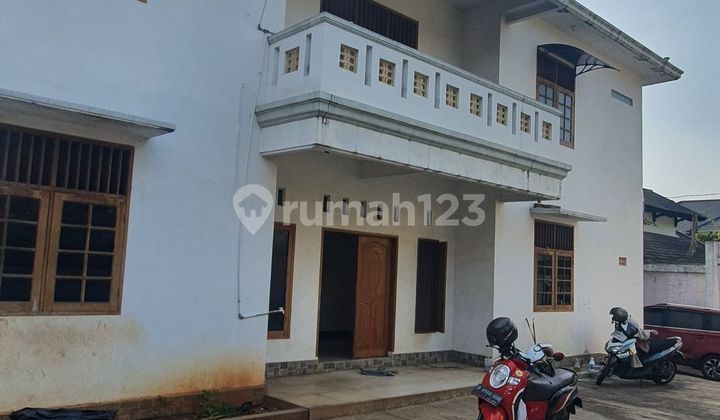 For Rent Two-Story House on Dicur Raya Street For Rent Two-Story House on Dicur Raya Street
