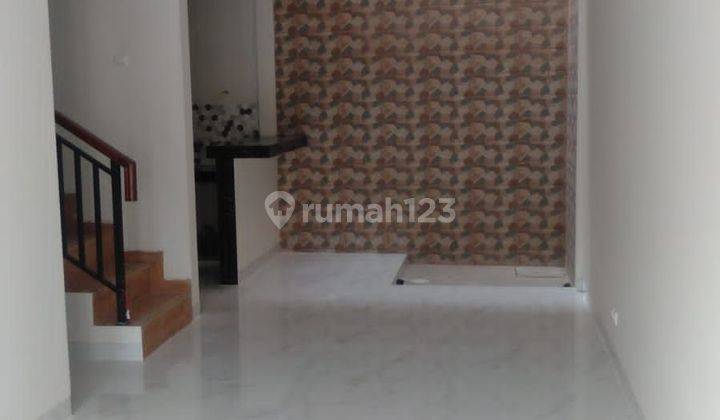 Dijual rumah di cileduk  2