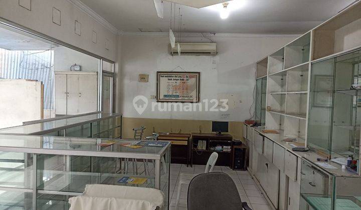 DIjual klinik dijalan raya mencong 2