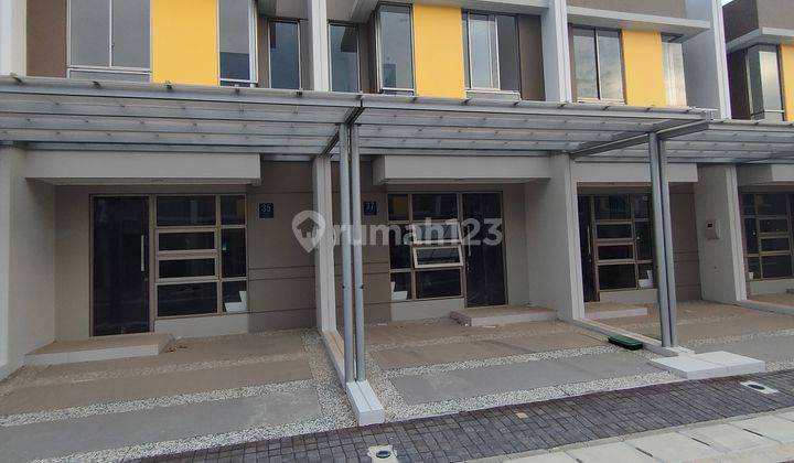 Disewakan Rumah 2 Lantai Pik 2 New 2 Kamar