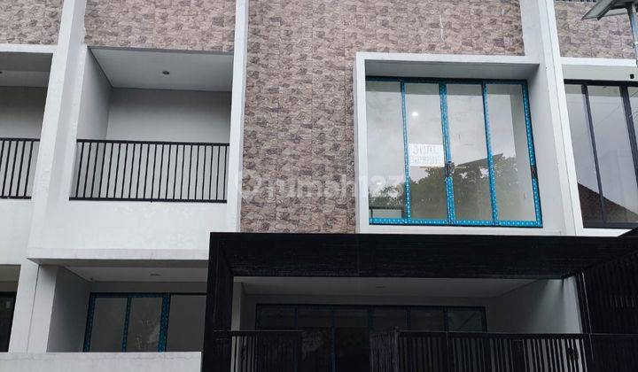 Disewakan Rumah 3 Lantai Yarra Cluster by Anwa Residence Puri 1