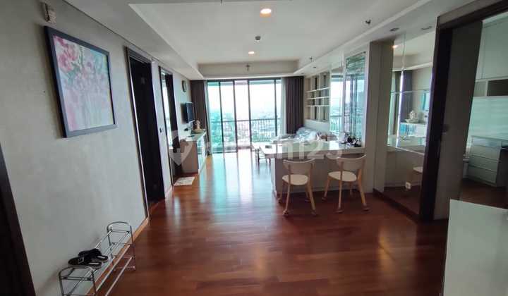 Disewakan Apartemen St. Moritz Royal Suite Tower 2Br Bagus 2