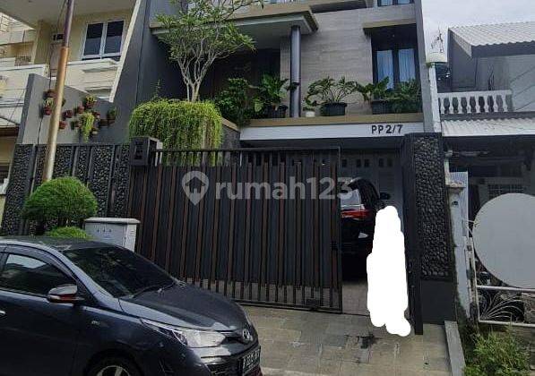 Dijual Cepat Rumah Bagus 3 Lantai Permata Buana  1