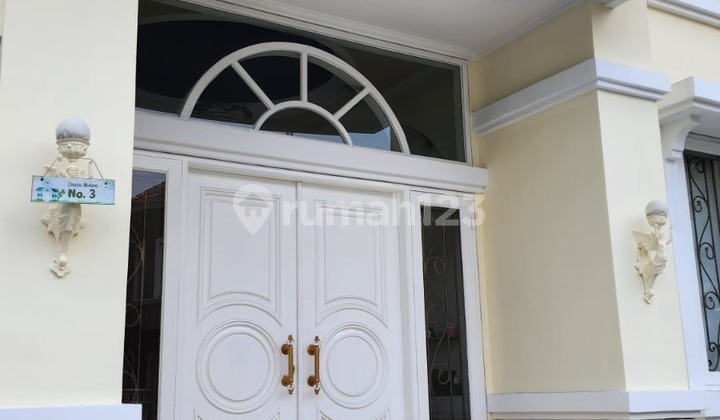 For Sale 2-Story House in Taman Beverly Karawaci Housing Complex 2