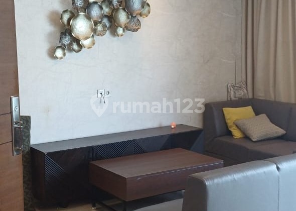 Disewakan Apartemen The Windsor 3BR Tower Signature