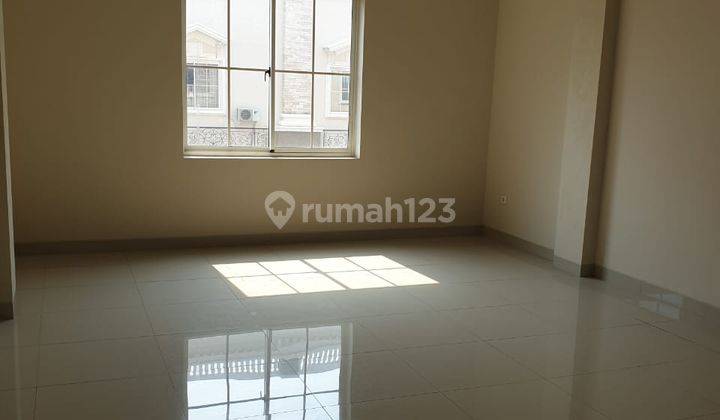 Disewakan Ruko CBD Green Lake City Blok M56 Bagus 2