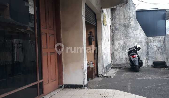 "Kesempatan Emas! Rumah Tua dengan Potensi Luas di Lokasi Strategis Jatinegara Timur! 2