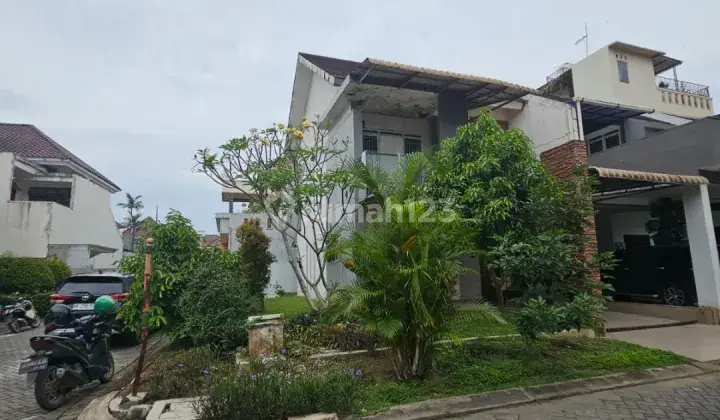 Rumah Komplek Posisi Hook Di Jl Flamboyan 2