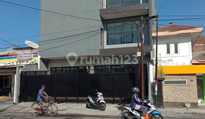 Dijual Rumah 3 Lantai Daerah Rungkut Menanggal Harapan 2